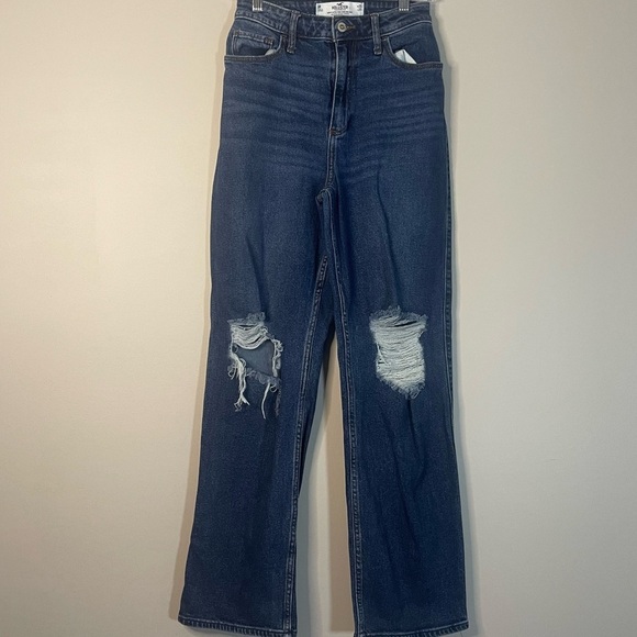 Hollister Denim - Holster Curvy Ultra High- Rise Dad Jean